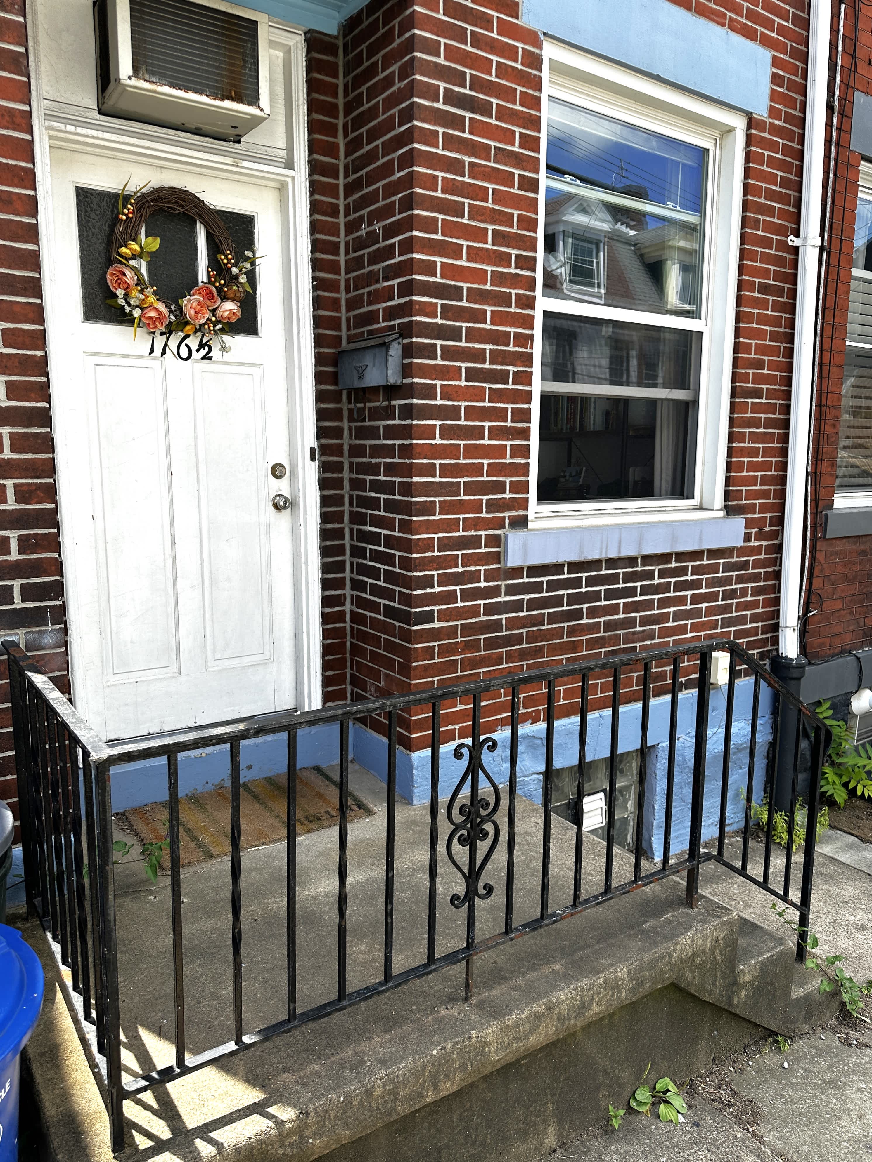 176 1/2 45th St – photo 1