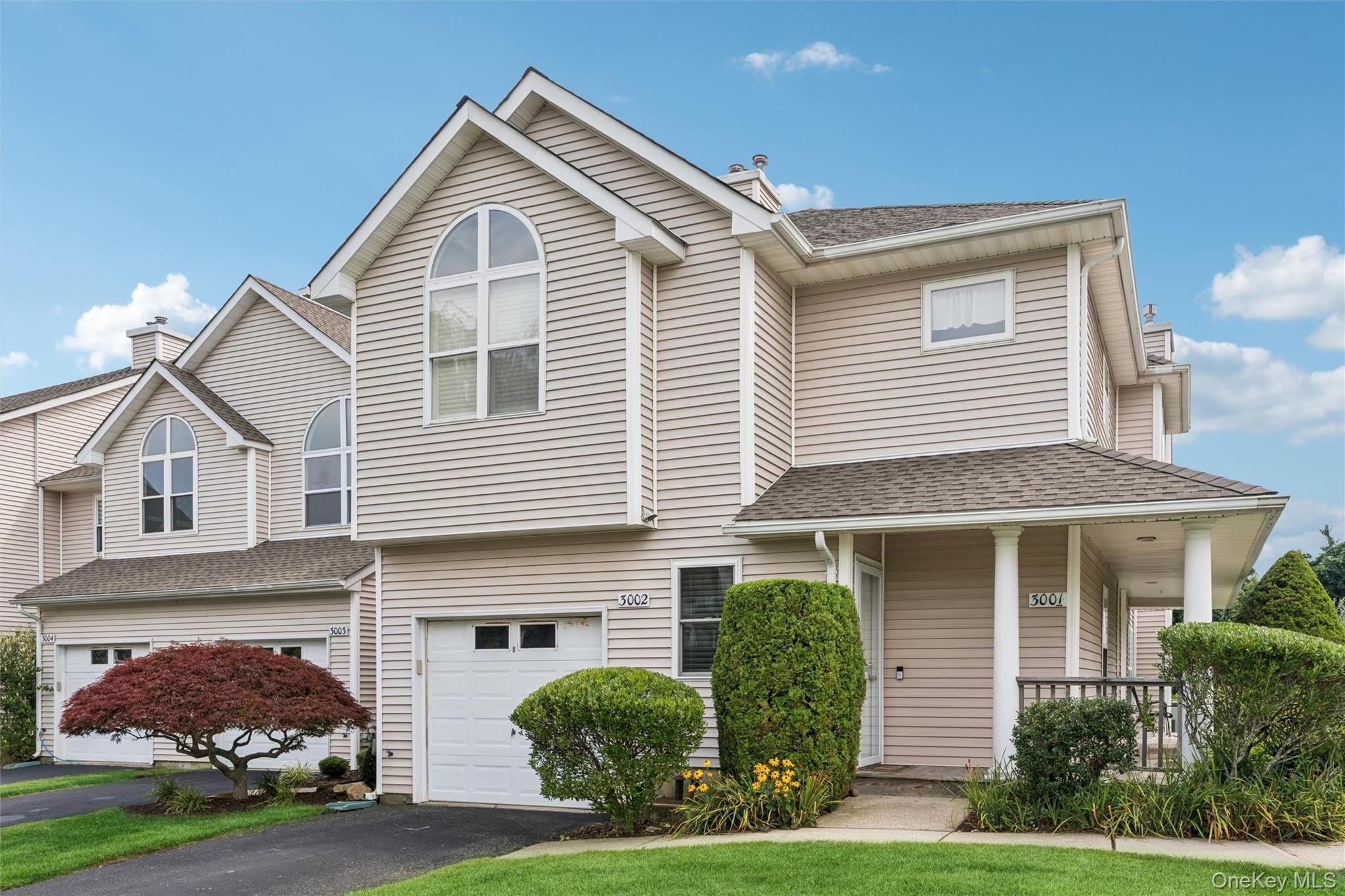 3002 Willow Pond Drive – photo 1 of 33