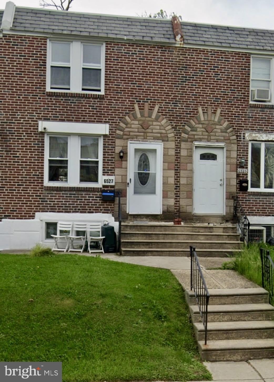 6527 TULIP Street – photo 1