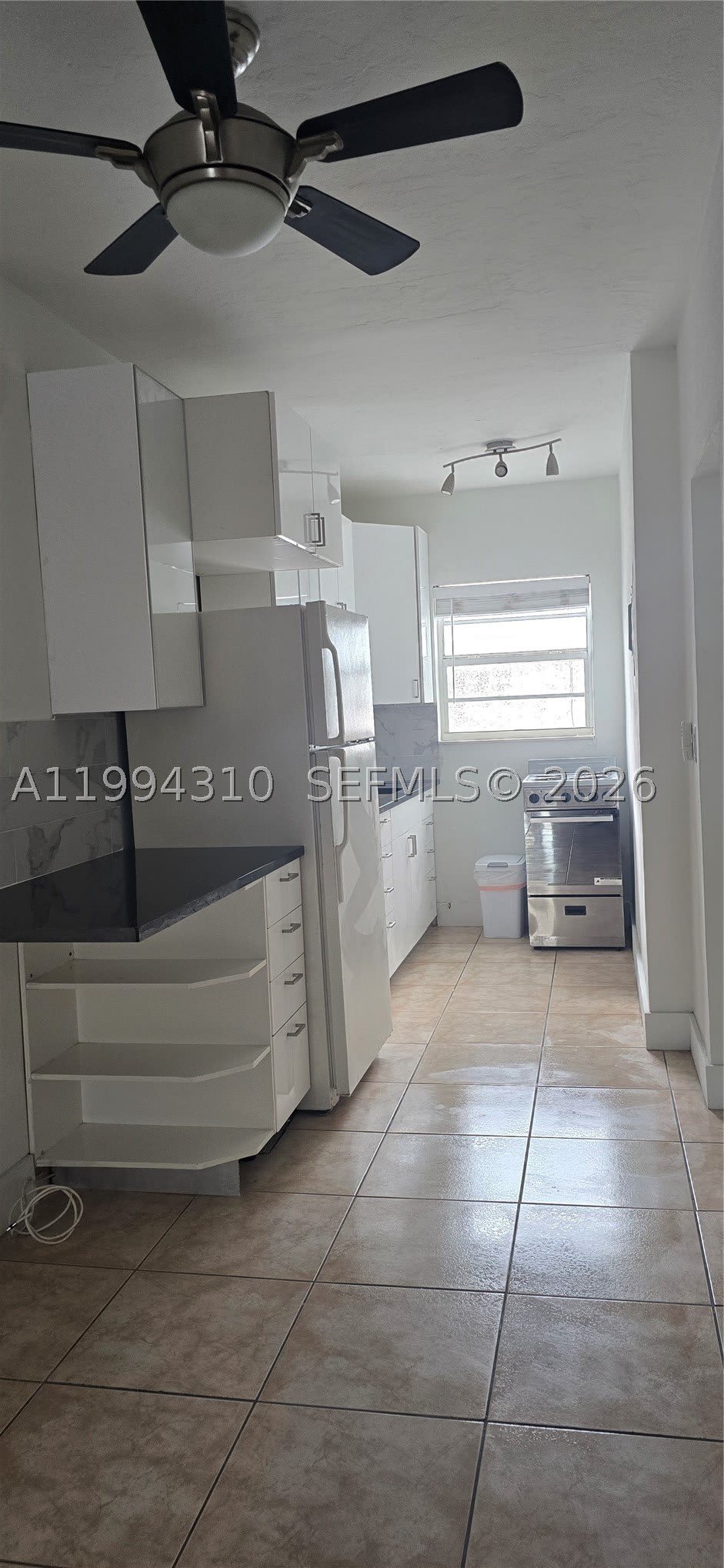 620 76th St – photo 1