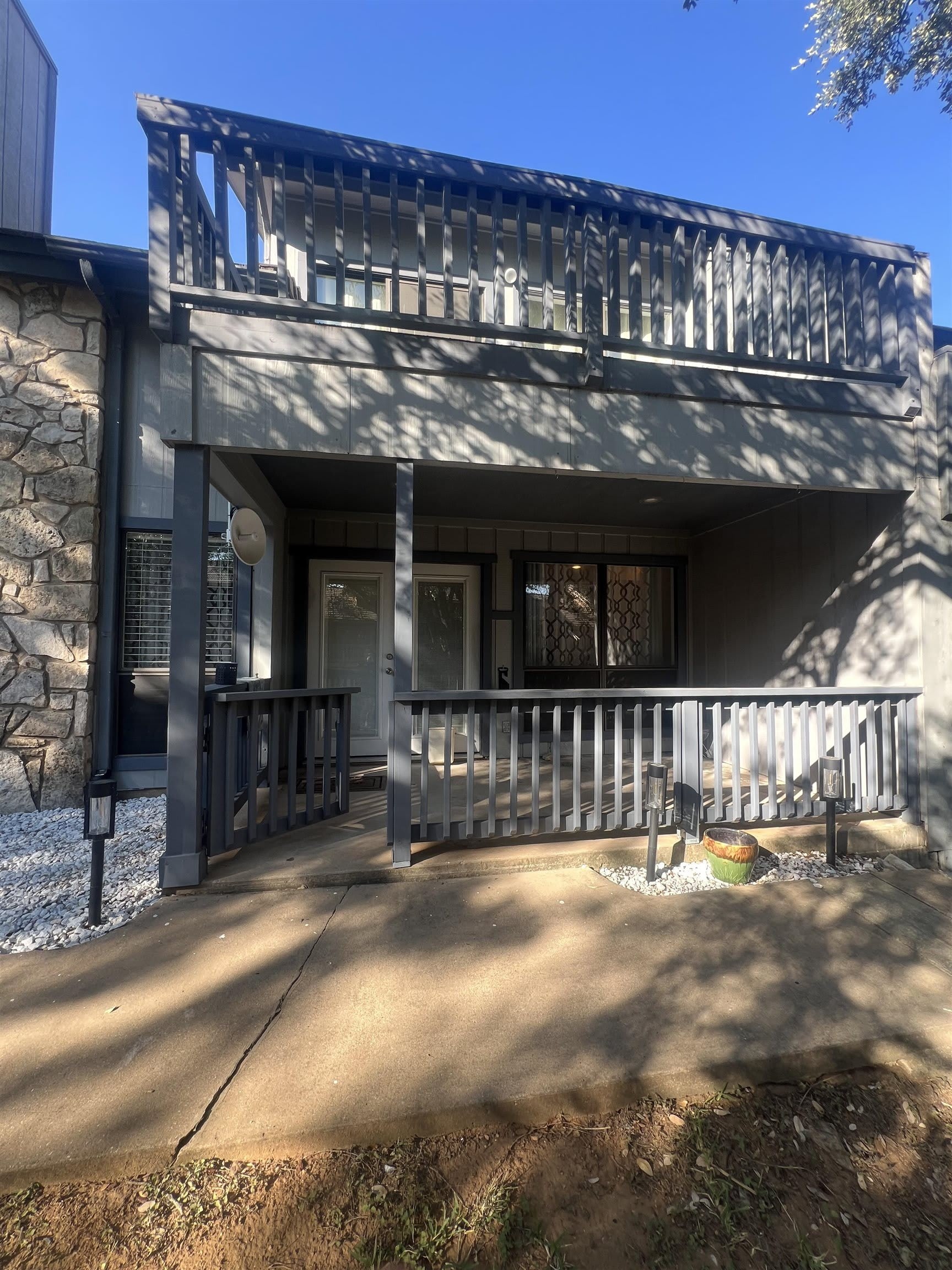 307 Crestview – photo 1 of 20