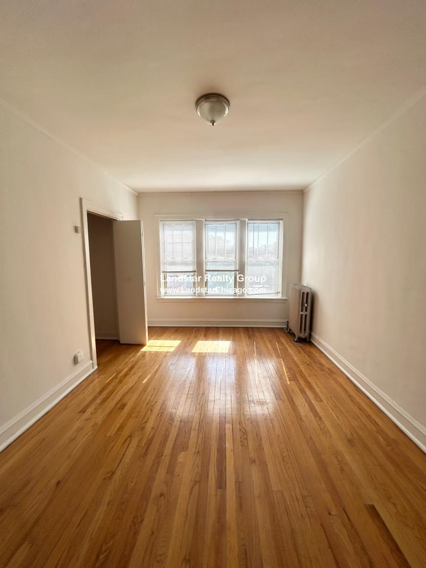 826 South Austin Blvd. – photo 1 of 10