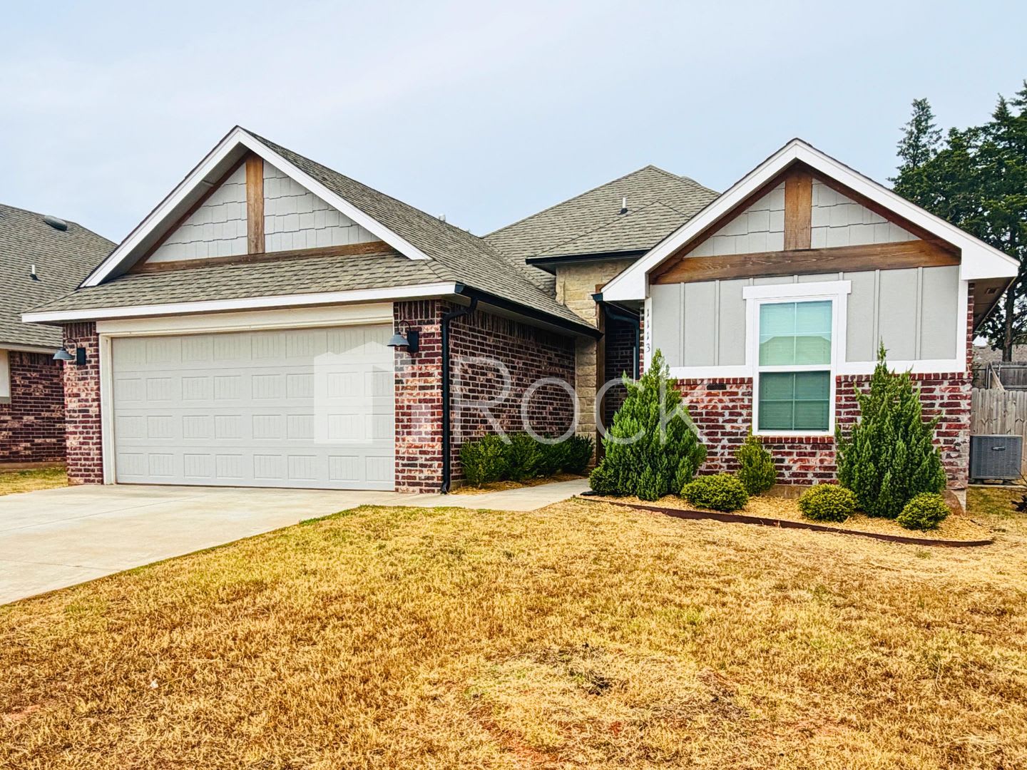 Beautiful 3 Bedroom Home in Azalea Farms in Noble – photo 1 of 44