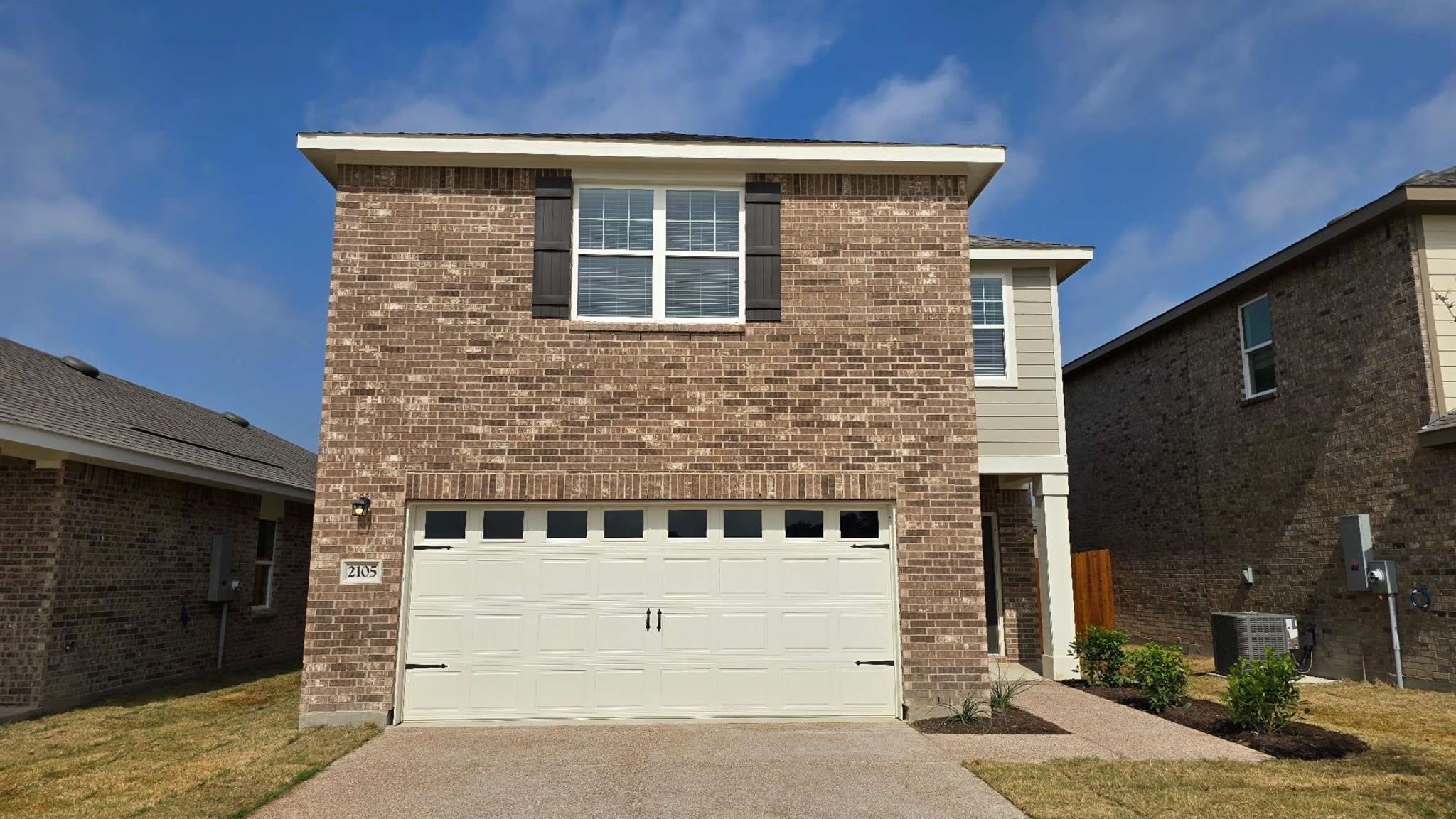 2105 Meadow Park Drive – photo 1