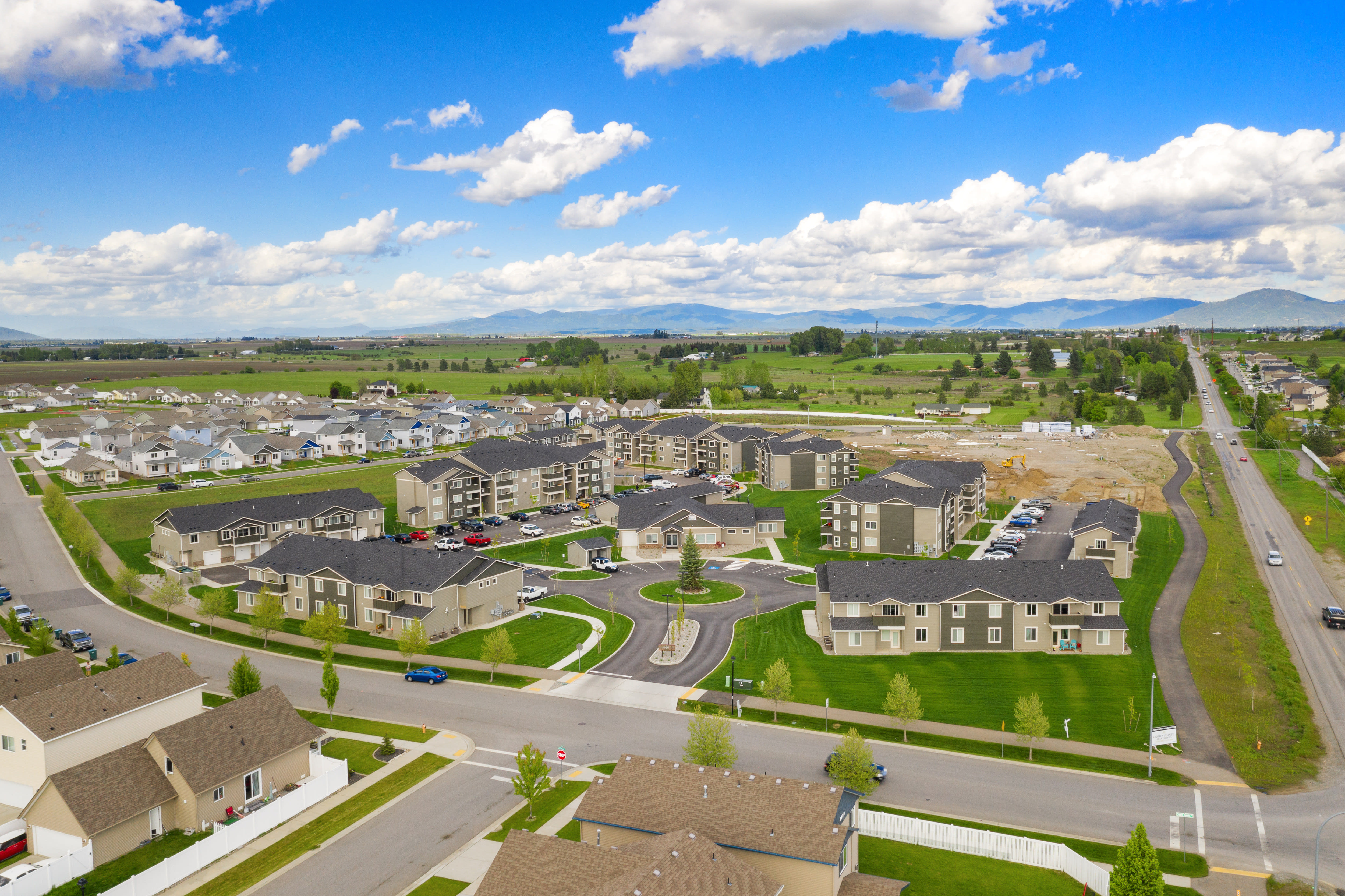 Crown Pointe Apartments – photo 1 of 200