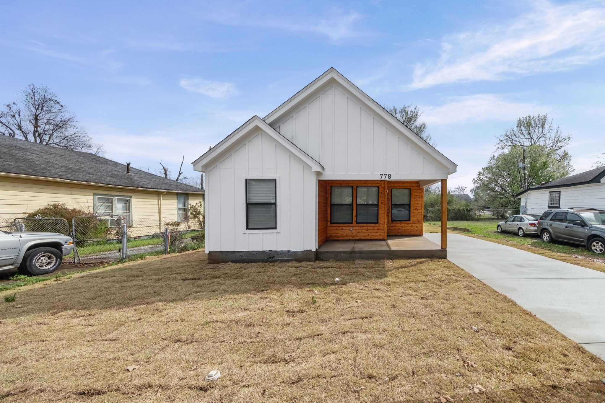 778 Hanley St – photo 1