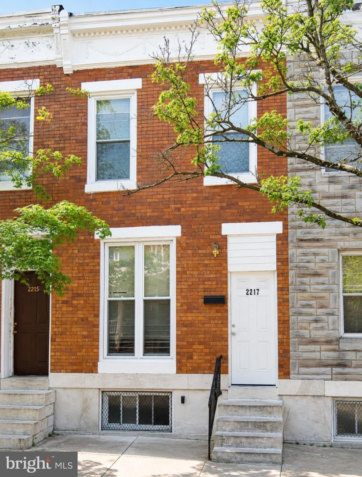2217 W FAYETTE Street – photo 1