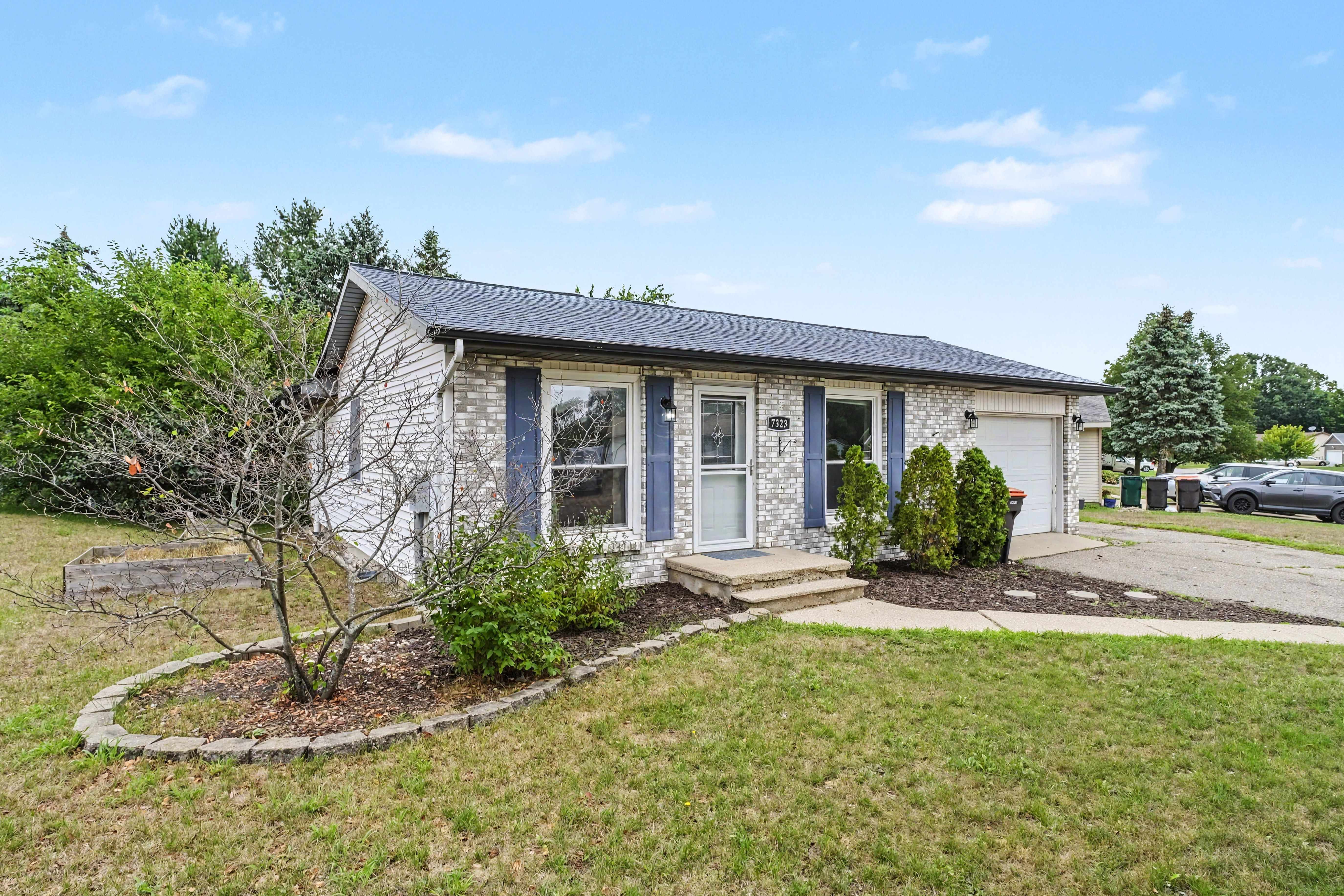 7323 Buist St – photo 1 of 18
