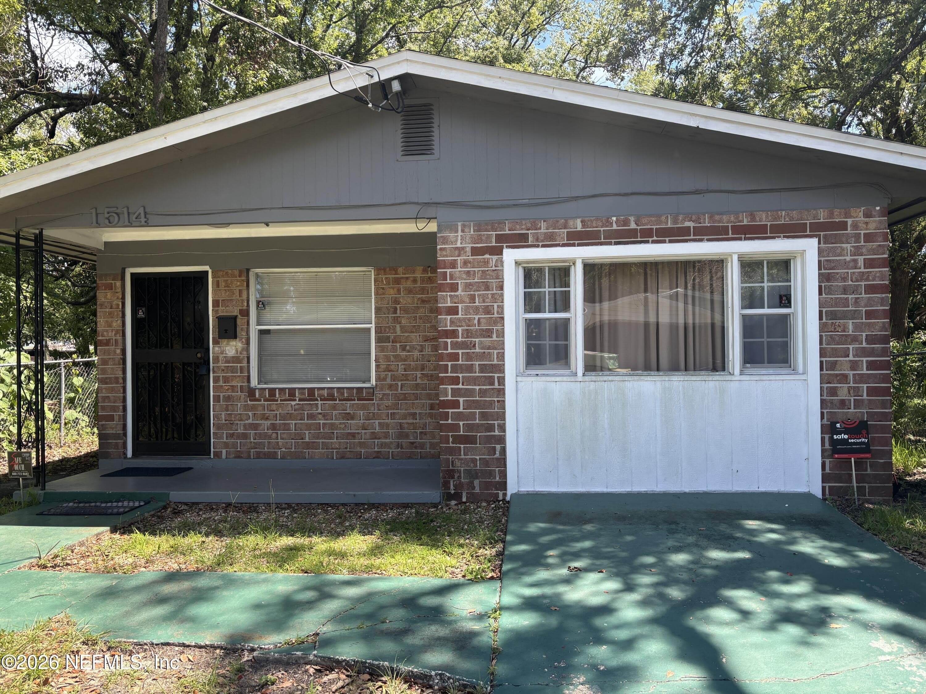 1514 W 5TH Street – photo 1