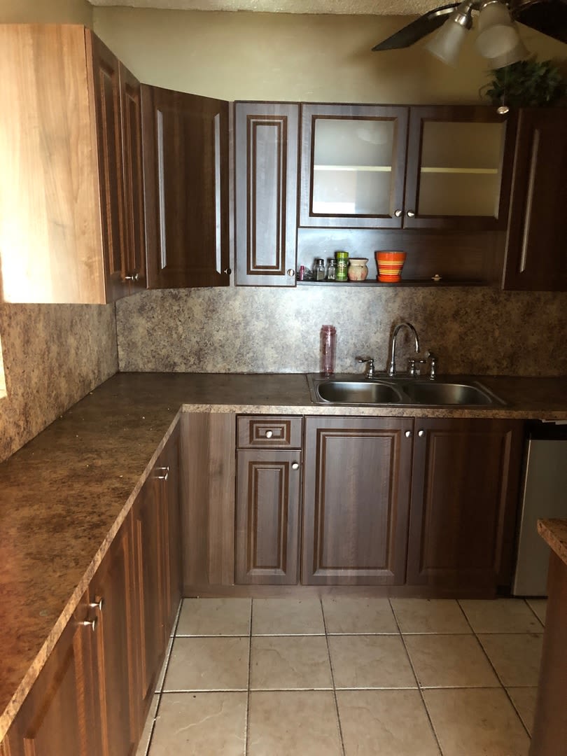 Large 3-1/2 house – photo 1