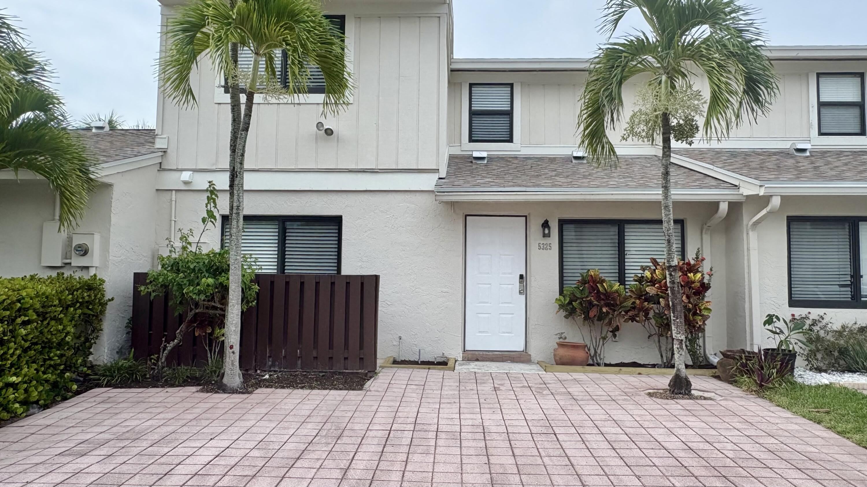 5325 TENNIS Lane – photo 1