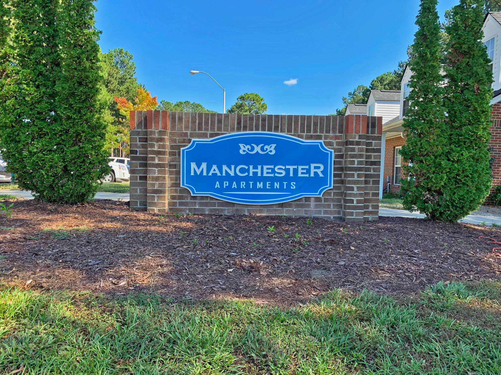 Manchester / Quail Hill – photo 1 of 64
