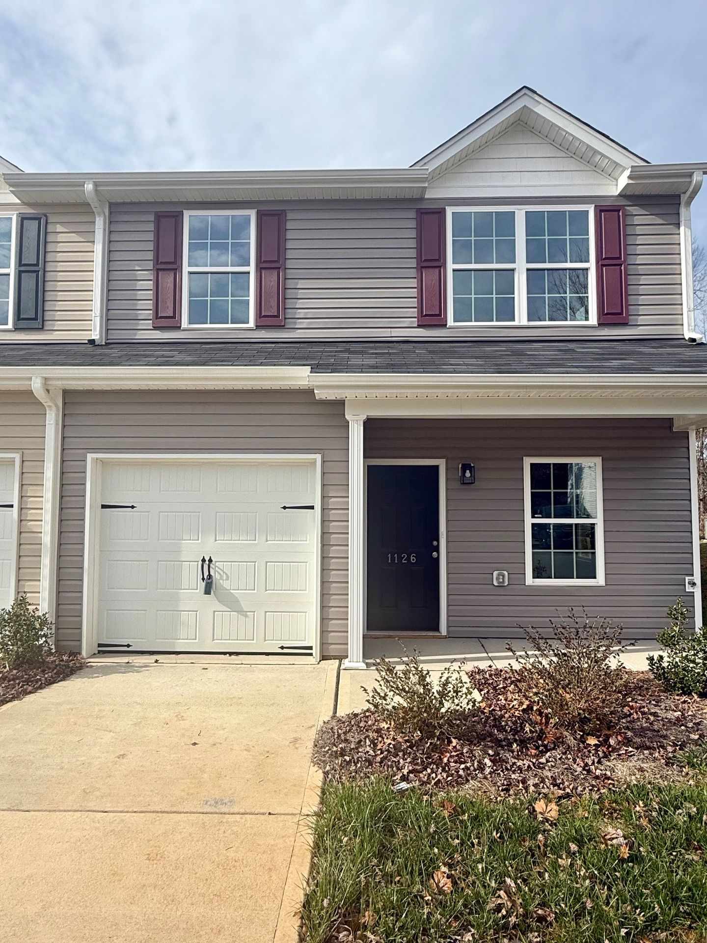 Two Bedroom 2 5 Bath Townhome In Ridge Creek Whitsett Save 1050 – photo 1 of 319
