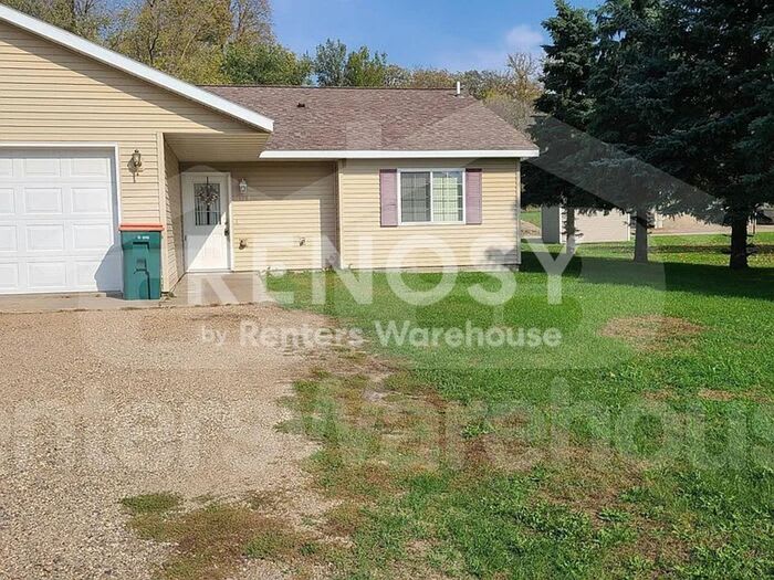 135 North Saint West – photo 1 of 26