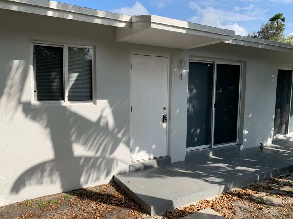 1521 Northeast 117th Street – photo 1