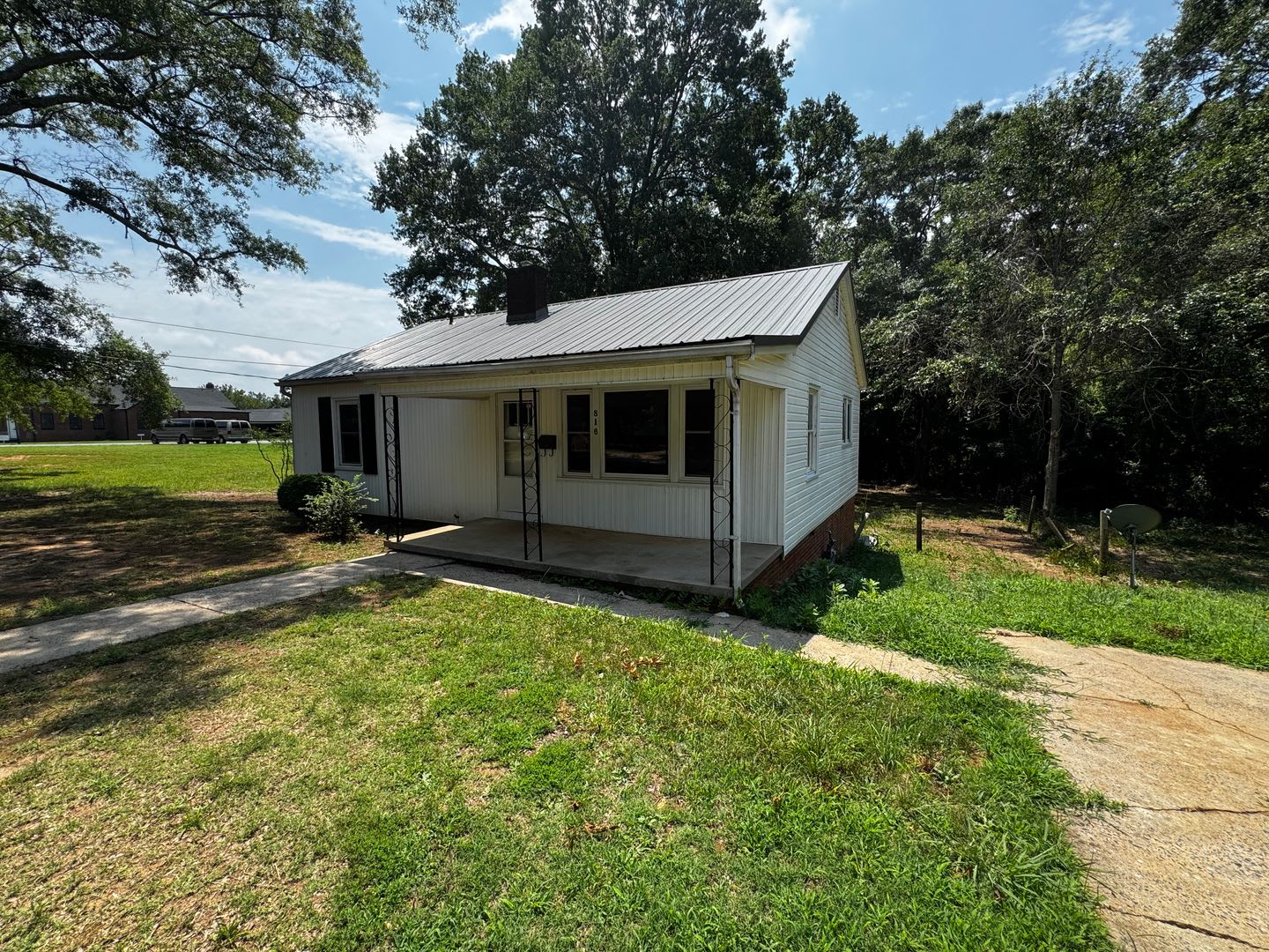 3 bedroom w/ 1 bath home in Shelby, NC – photo 1 of 19