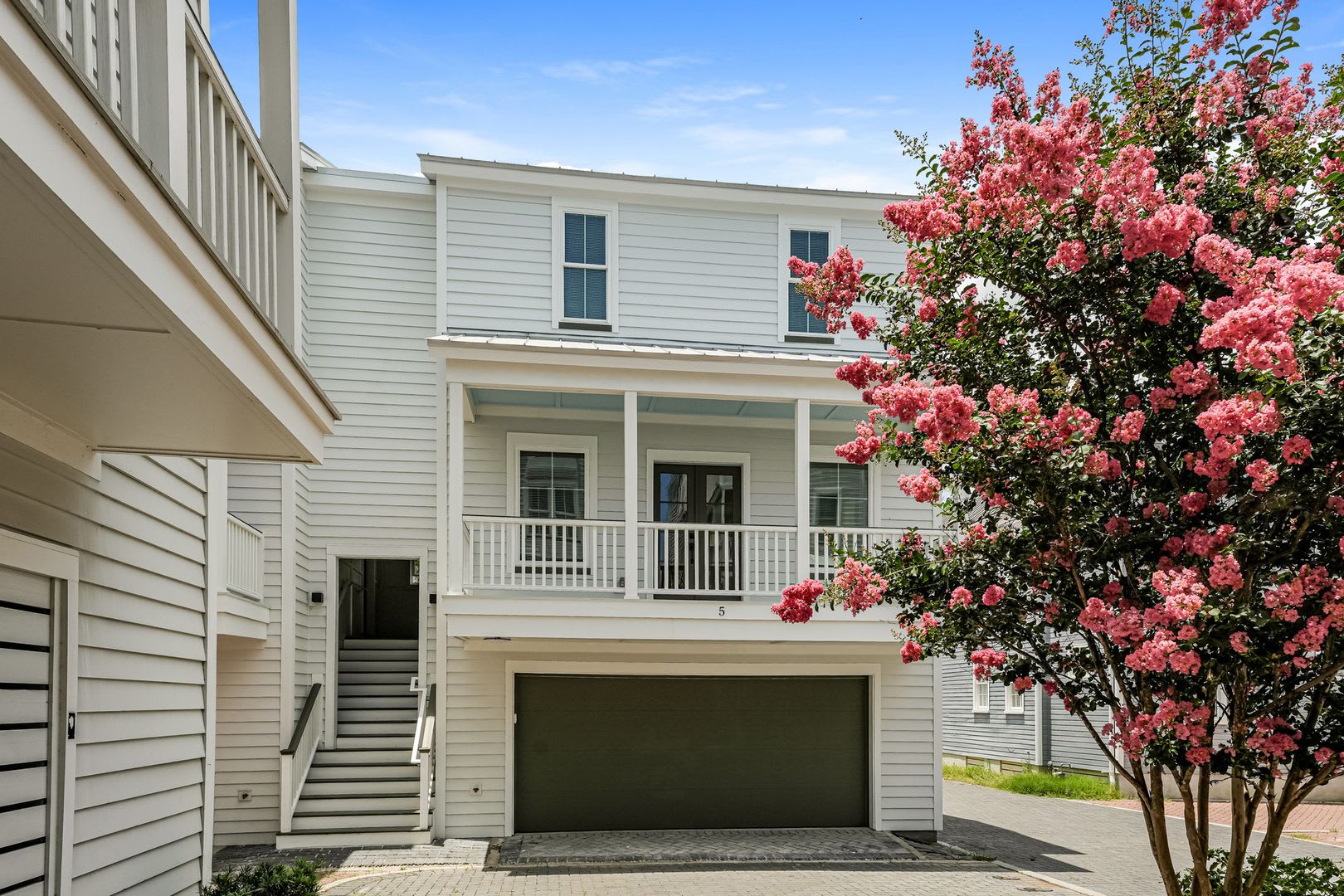 Luxury 2 Bed 2 5 Bath Home With Two Car Garage In Downtown Charleston – photo 1