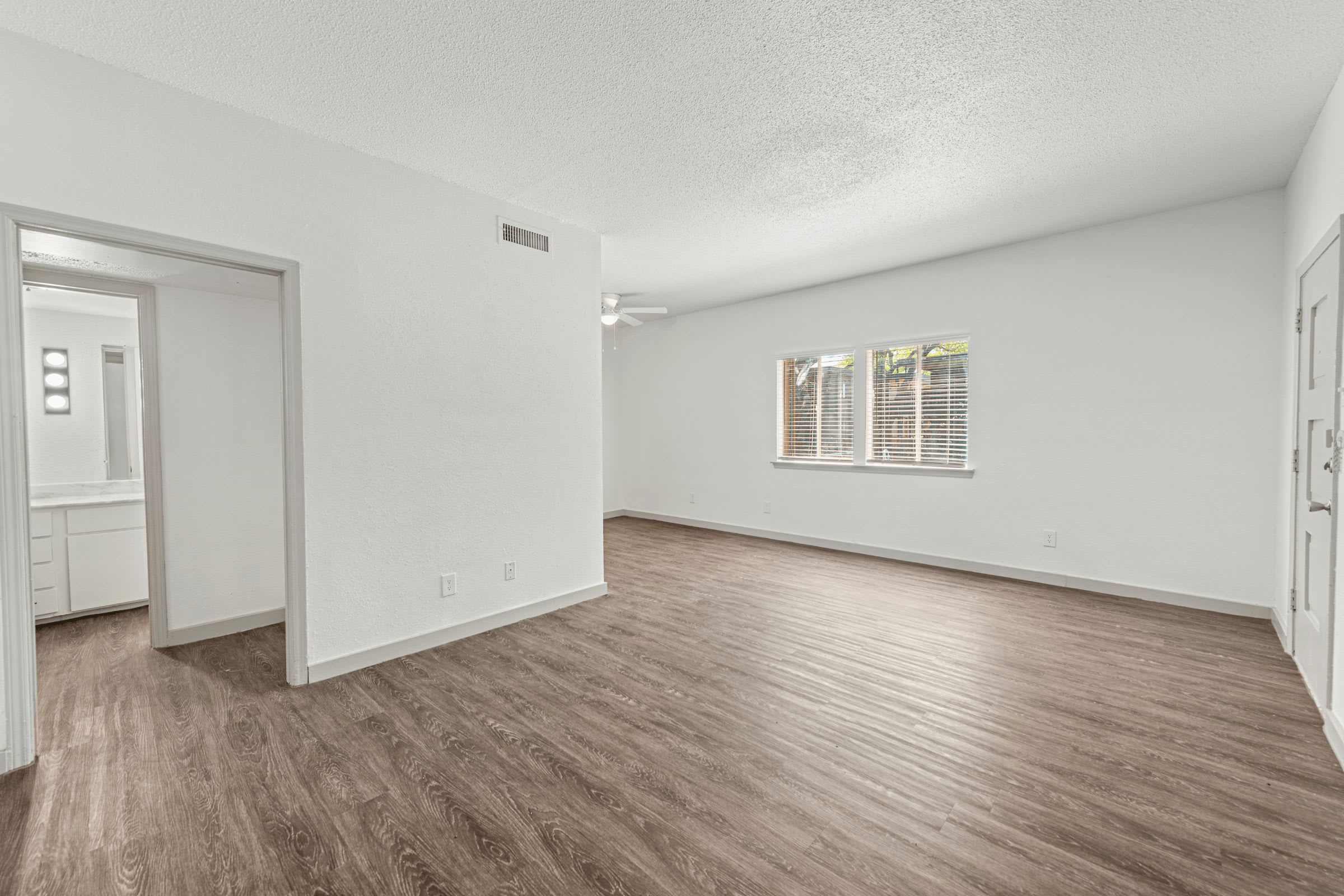 Oaks at Spring Valley – photo 1 of 21