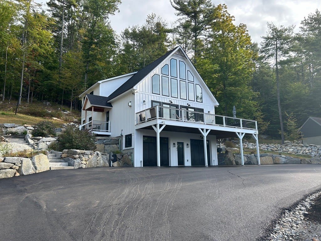 62 Old Hubbard Road – photo 1 of 33