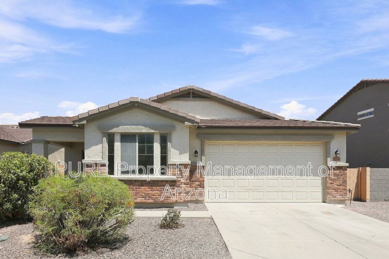 1136 E Nickleback St – photo 1