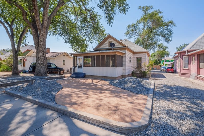 1219 Grand Avenue – photo 1 of 22