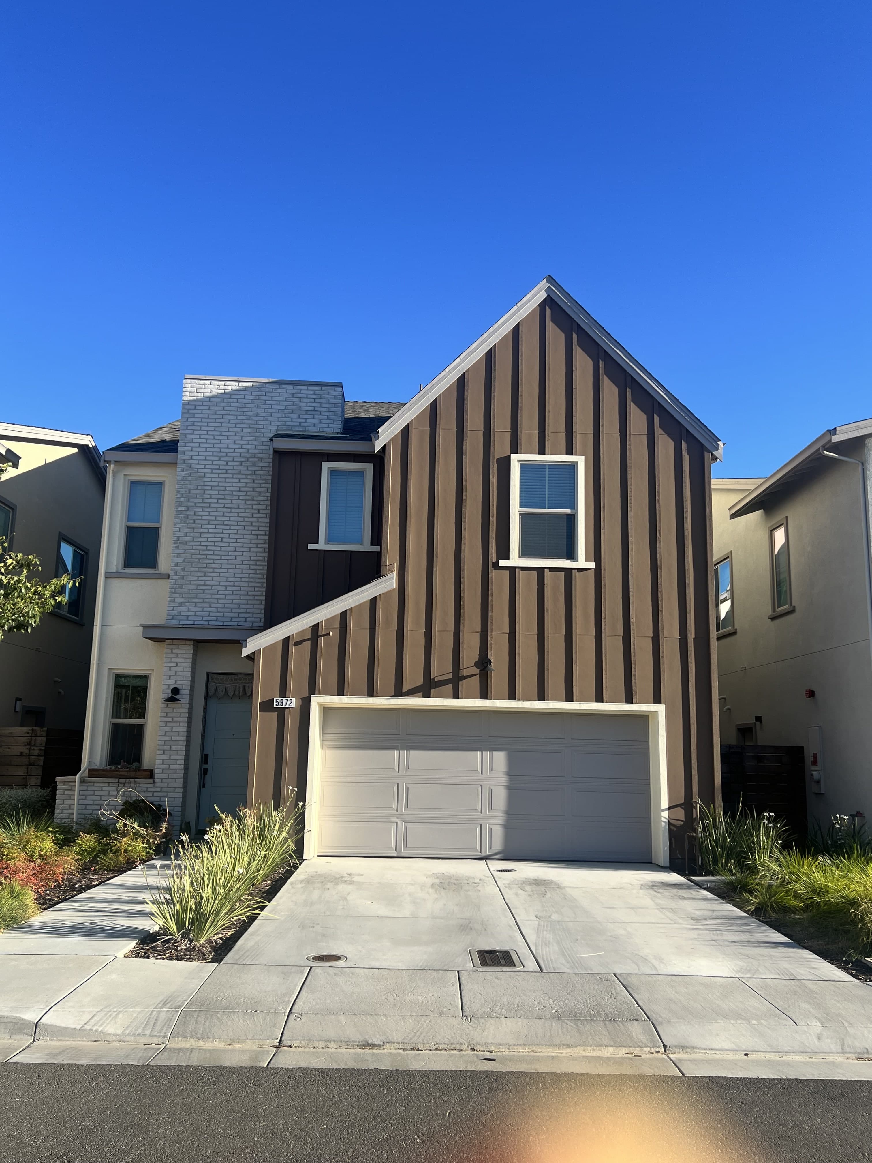 5972 Diamond Way – photo 1