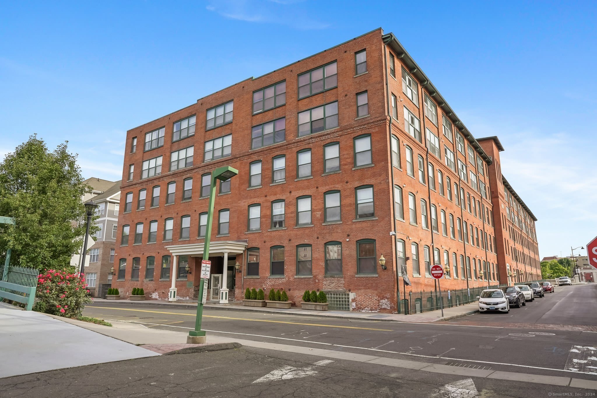 145 Canal Street – photo 1 of 164