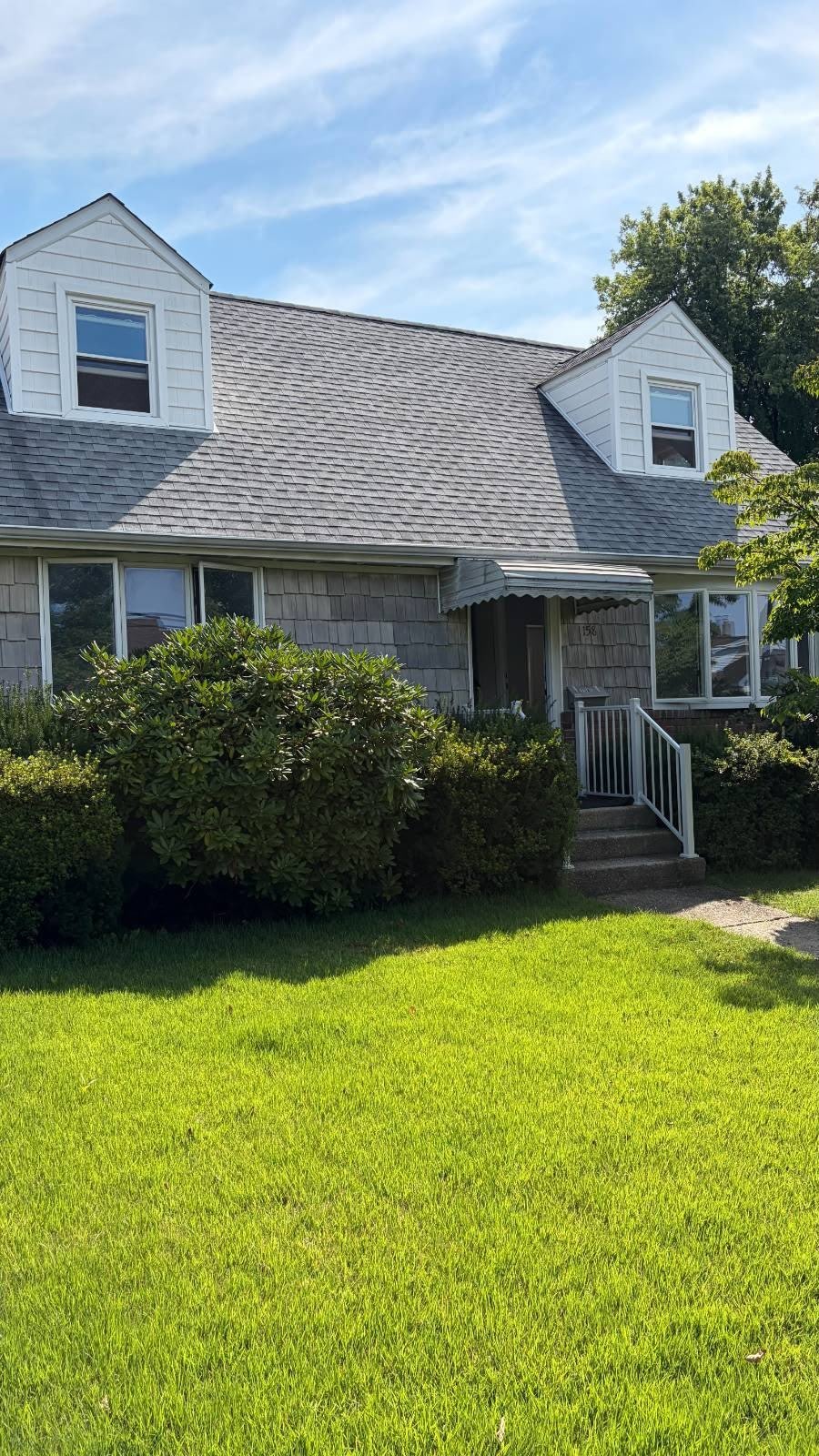 158 Burns Ave – photo 1 of 8