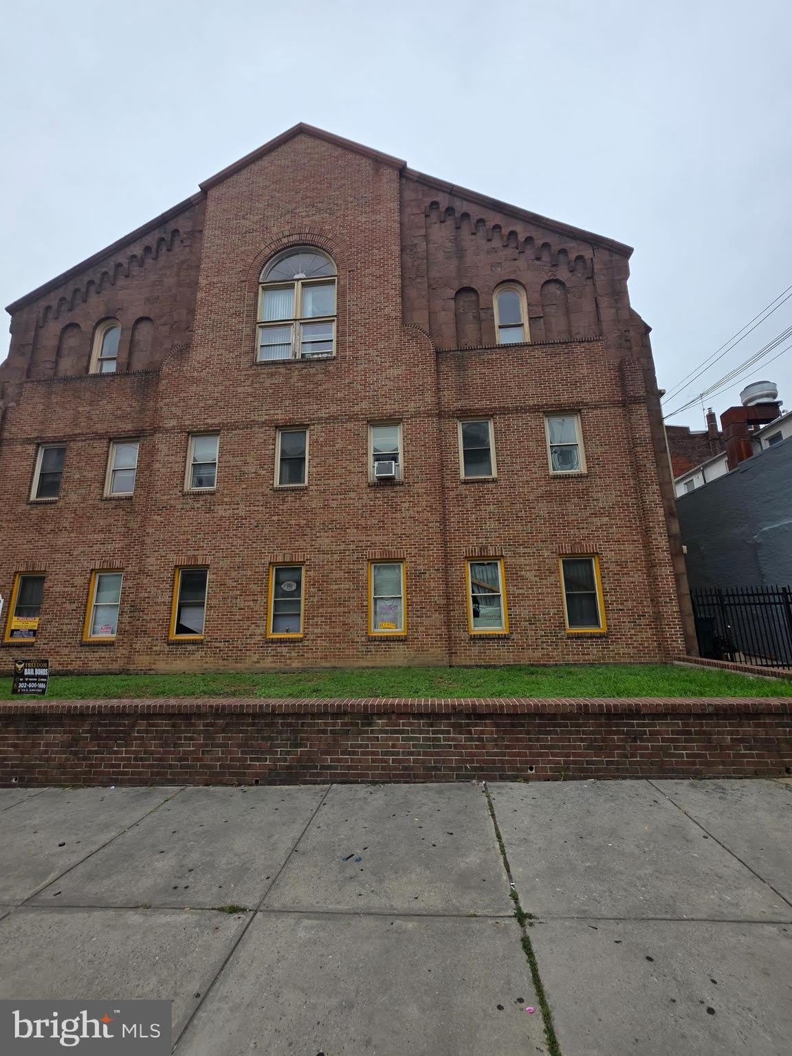 715 N KING Street – photo 1