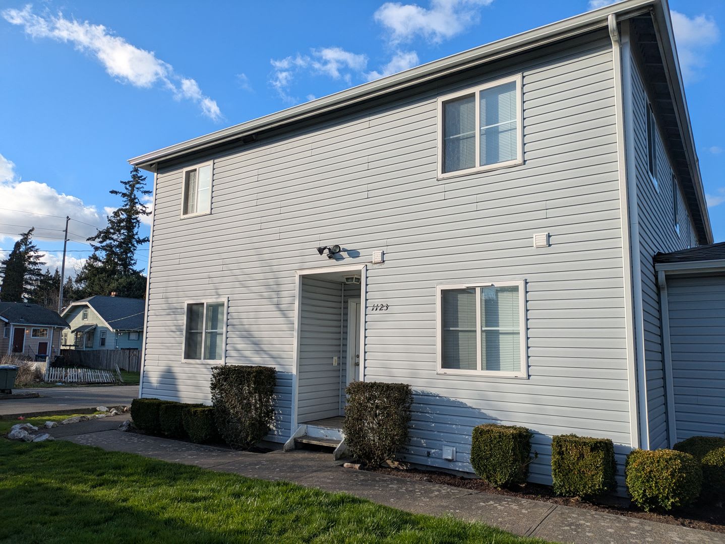3 Bedroom, 2 Bath in York Neighborhood! – photo 1