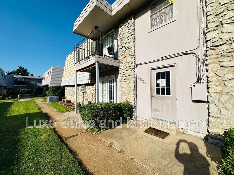 6034 NW Expressway – photo 1 of 17