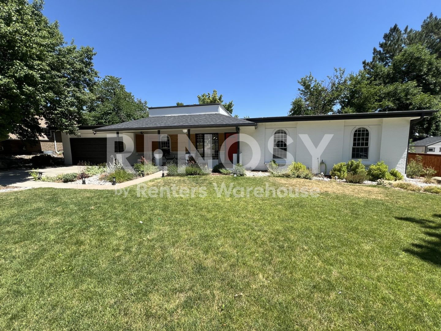 Room to Grow, Space to Relax: The Ultimate Littleton Rental. – photo 1 of 35