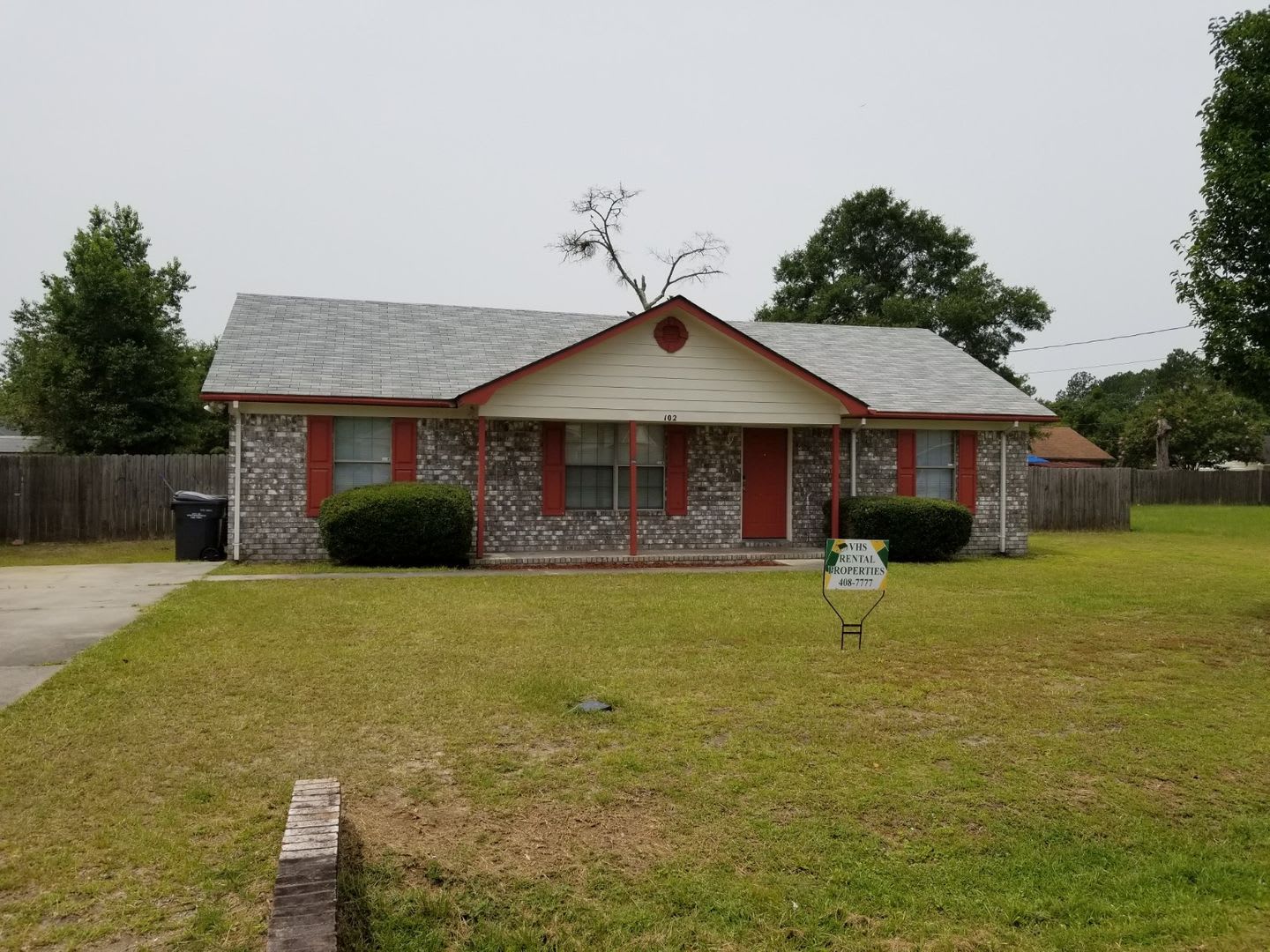 102 Crosby Drive – photo 1 of 18