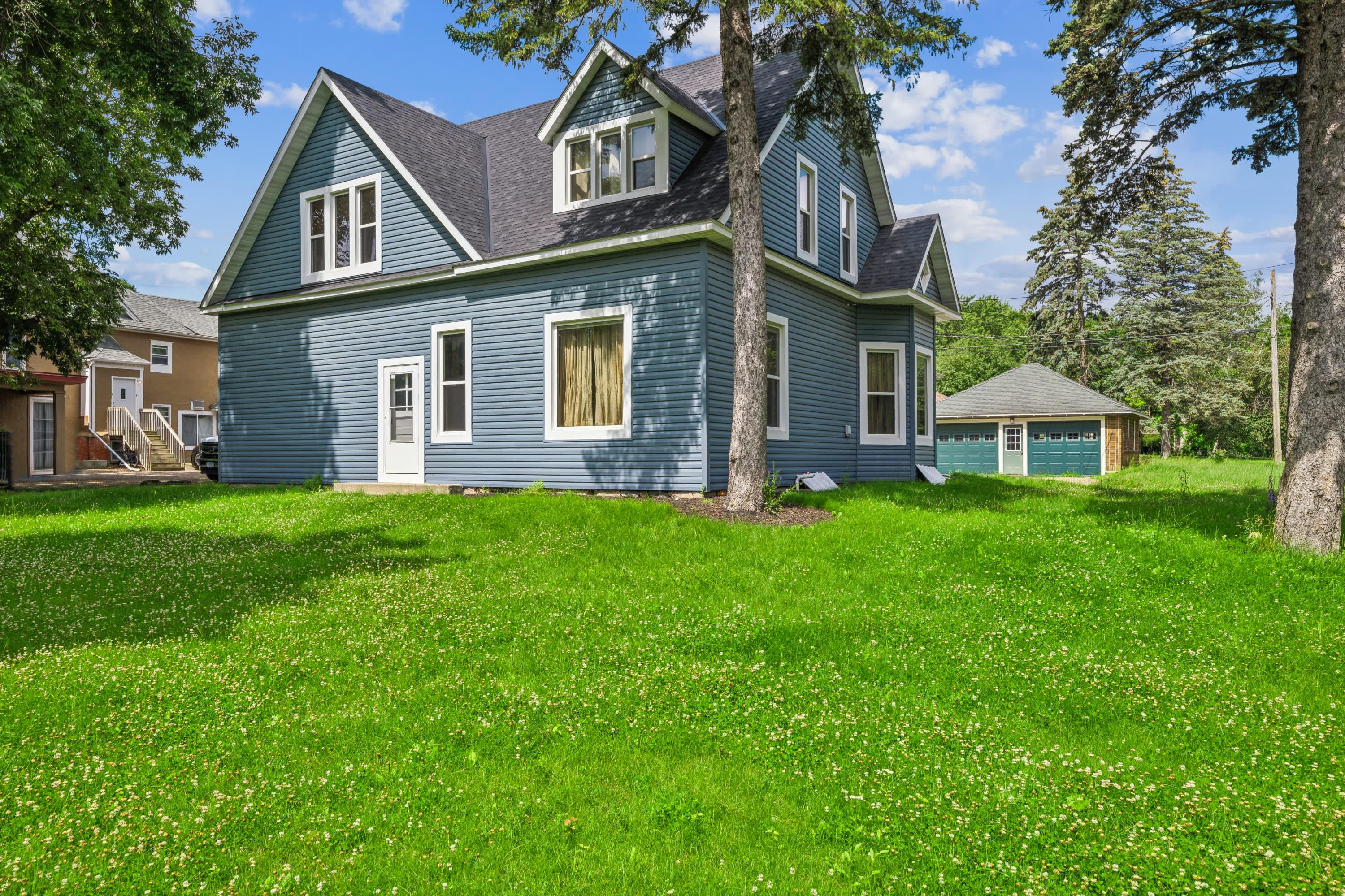 303 Angel Avenue Southwest – photo 1 of 33