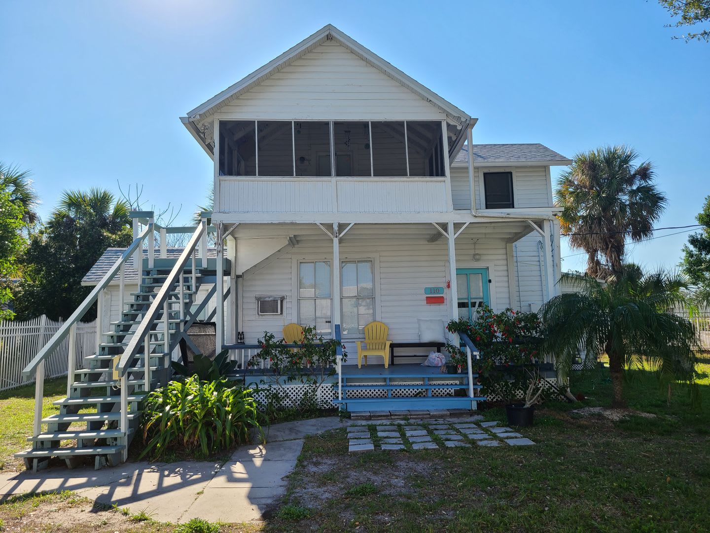 1 Bedroom Historic Apartment 1 block from Canal Street – photo 1 of 7