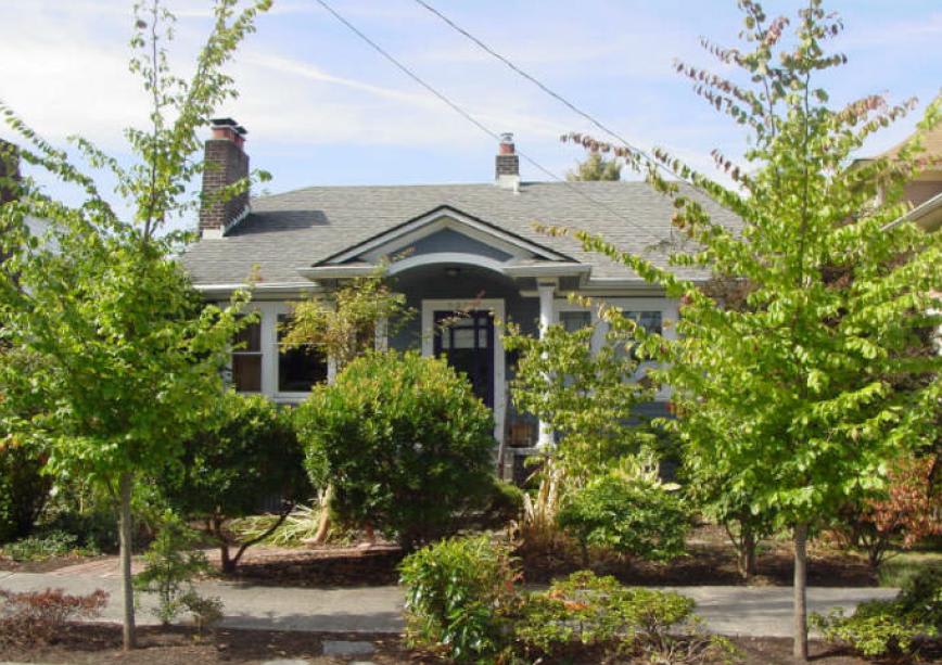 5329 9th Avenue Northeast – photo 1
