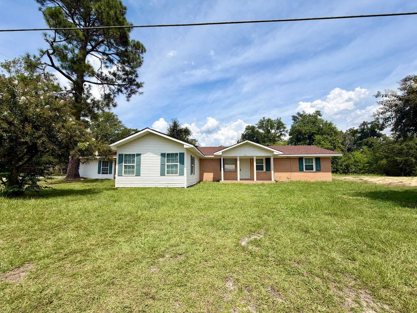 4 Bed 2 Bath House Newly Renovated – photo 1 of 20
