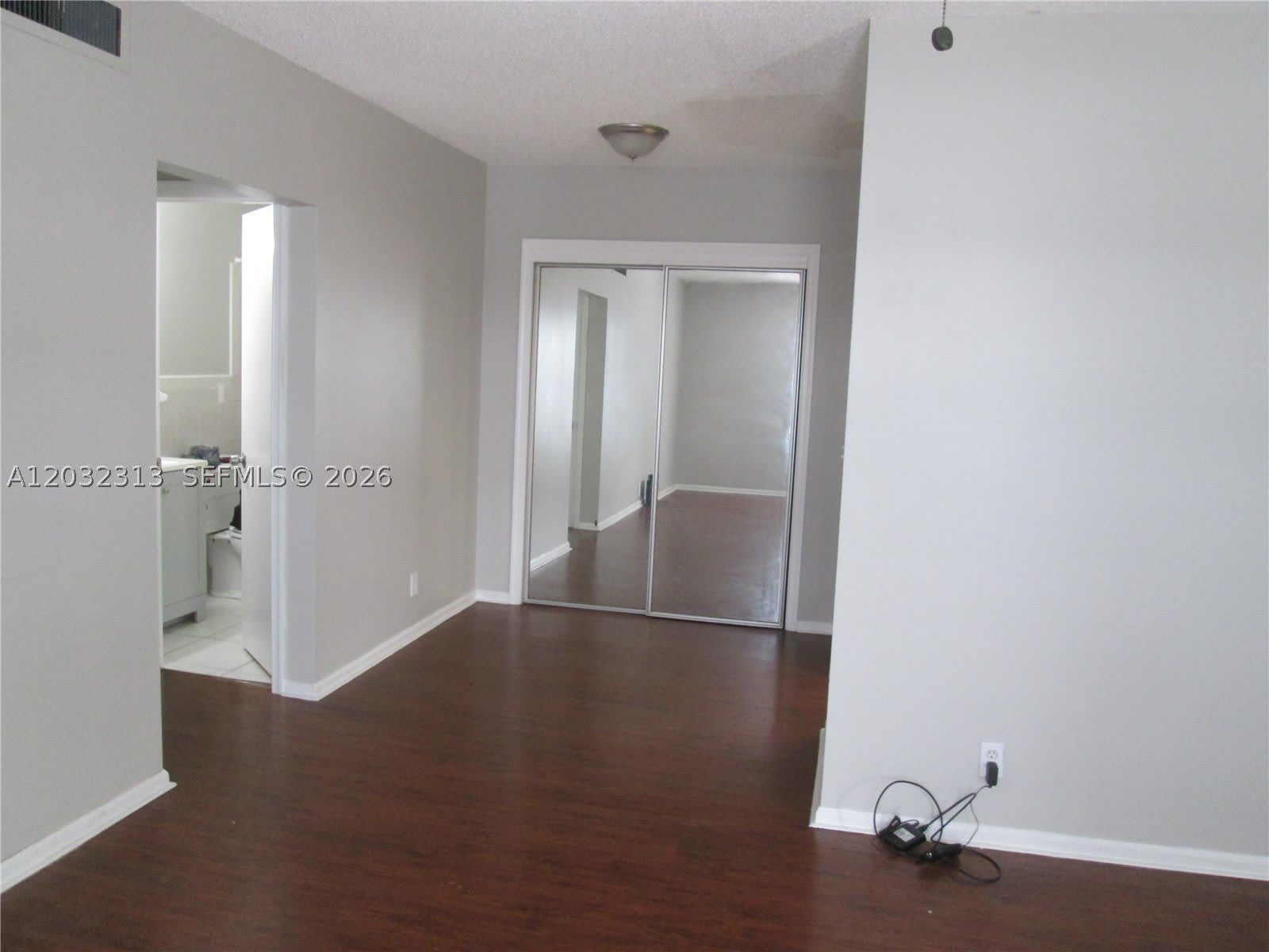 2250 NE 66th St – photo 1