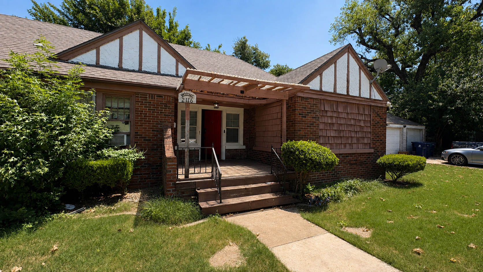 2116 North Villa Avenue – photo 1