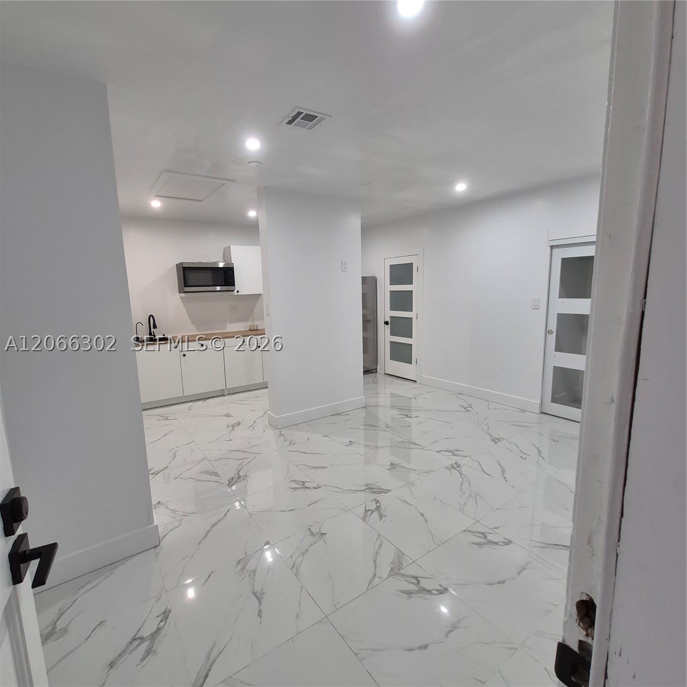 8220 NW 199th St – photo 1