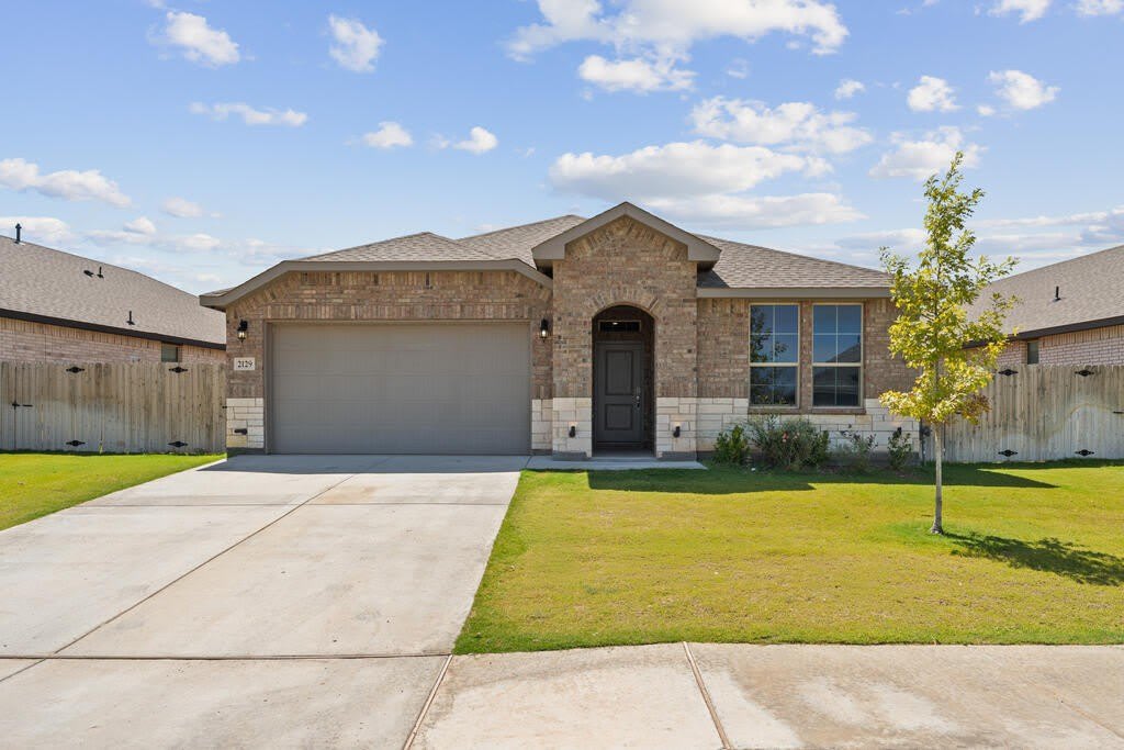 2129 Trailhead Drive – photo 1
