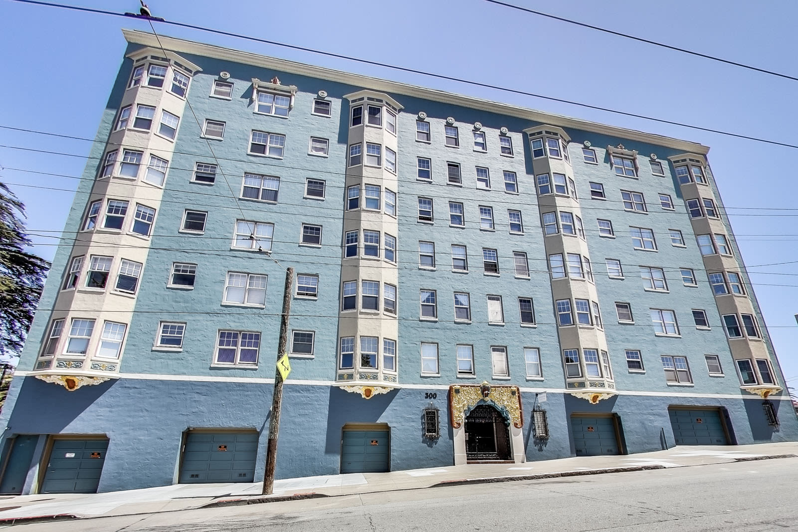 300 Buchanan – photo 1