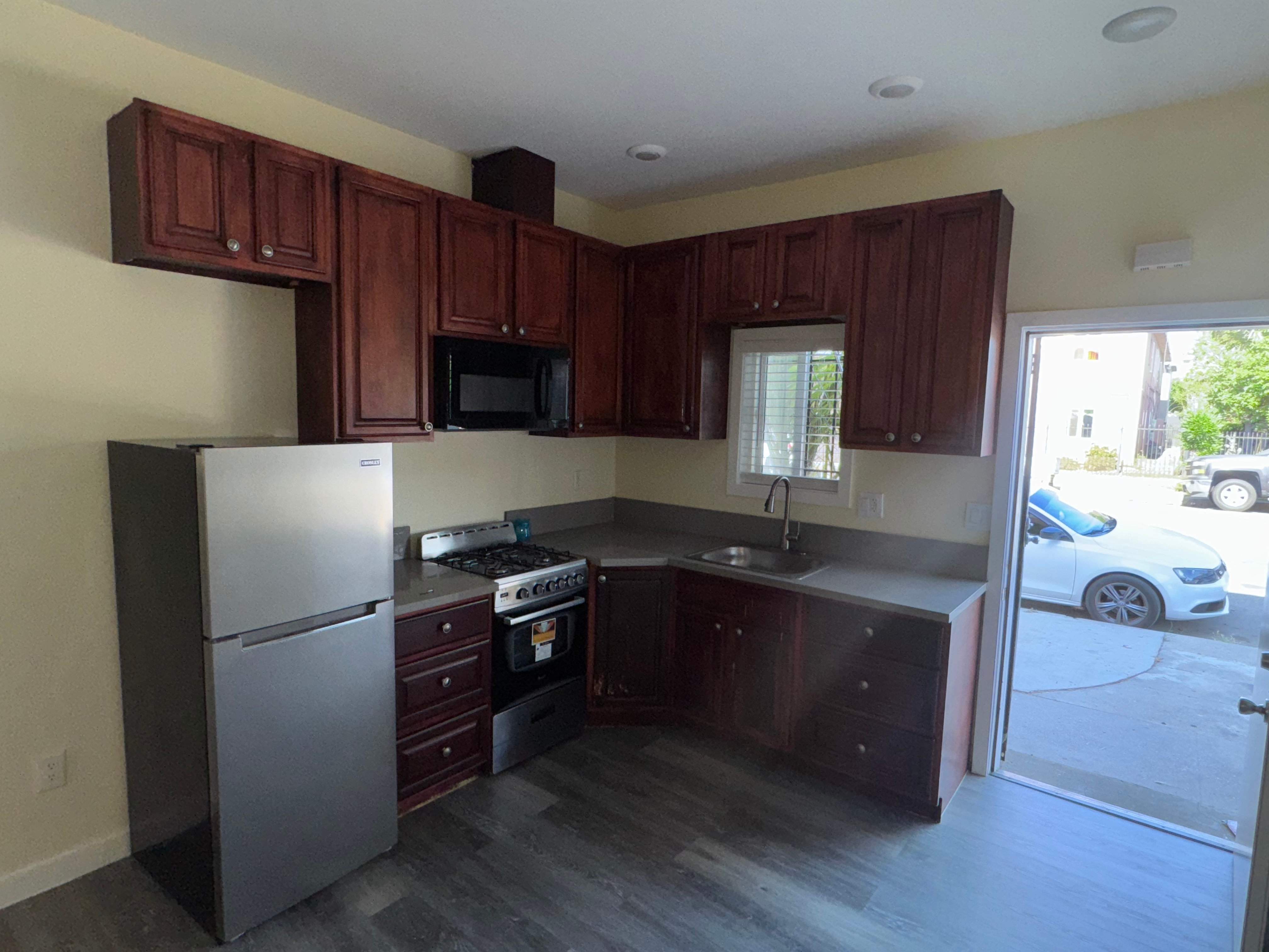 11813 Main Street – photo 1