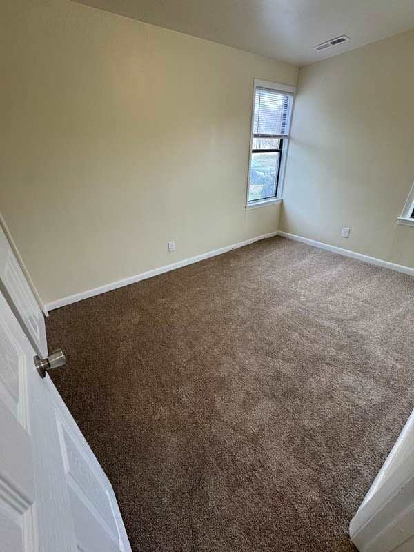5616 Crenshaw Rd – photo 1 of 9