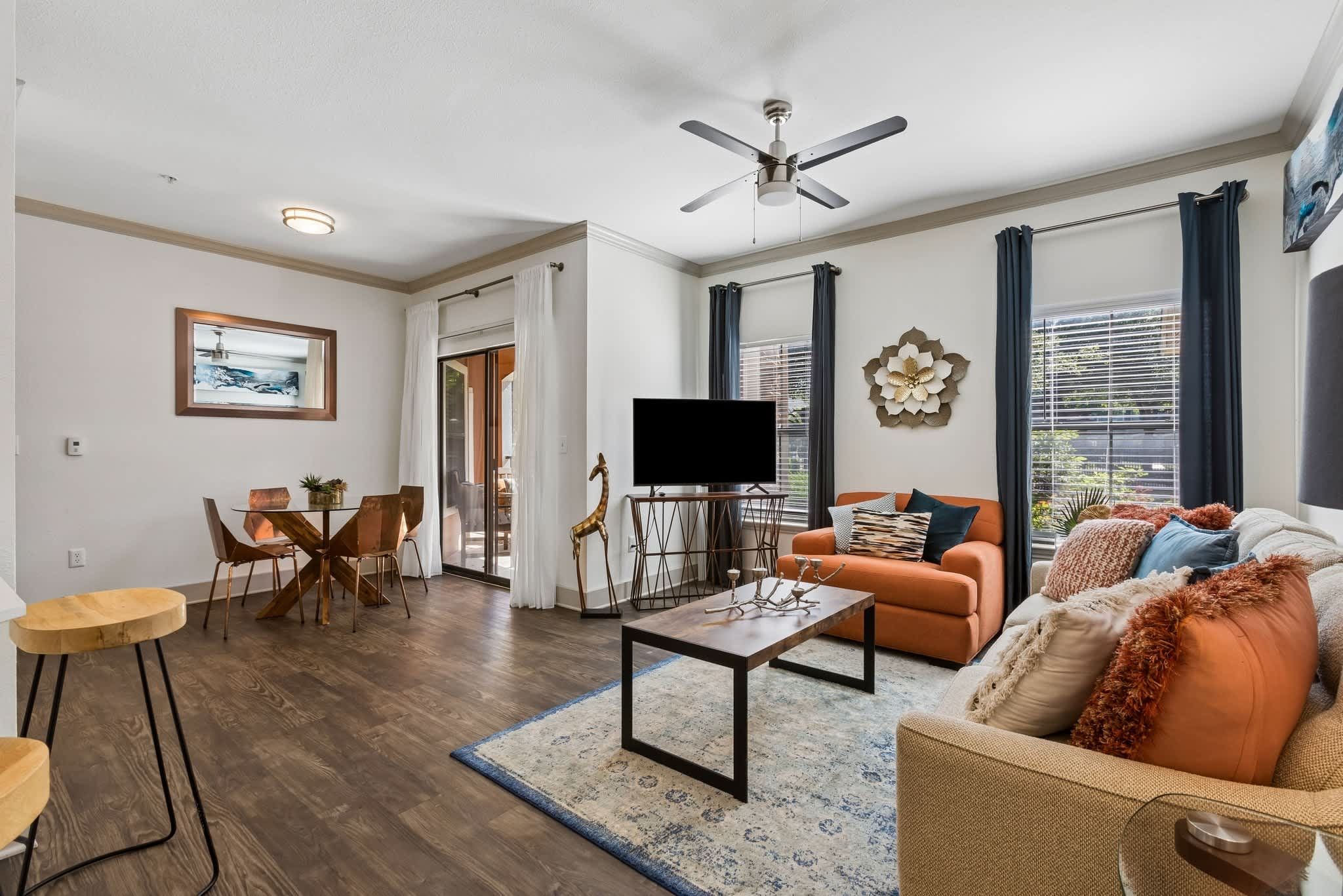 401 Teravista – photo 1 of 44
