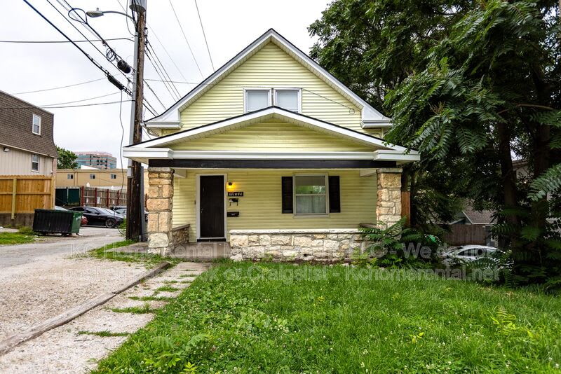 1111 W. 44th St. – photo 1