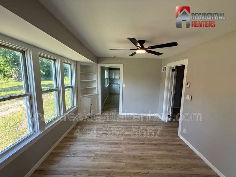 3351 N 6th Street – photo 1