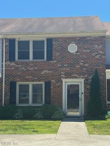 202 Choicy Crescent – photo 1 of 17