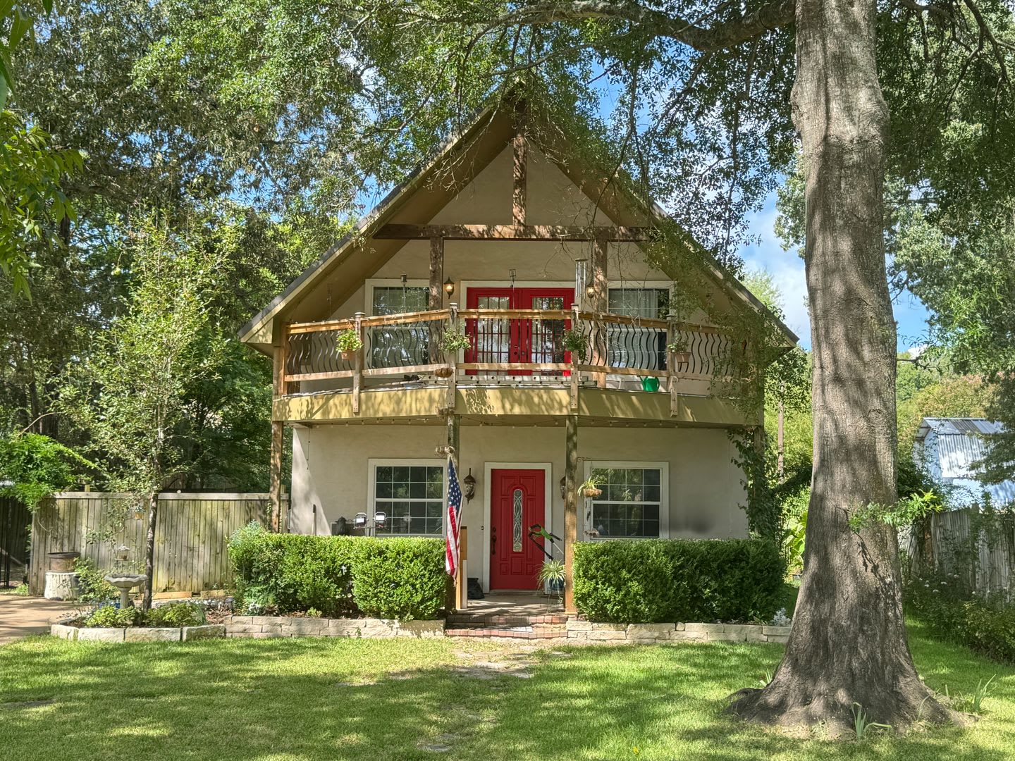 807 N. Rather – photo 1 of 5