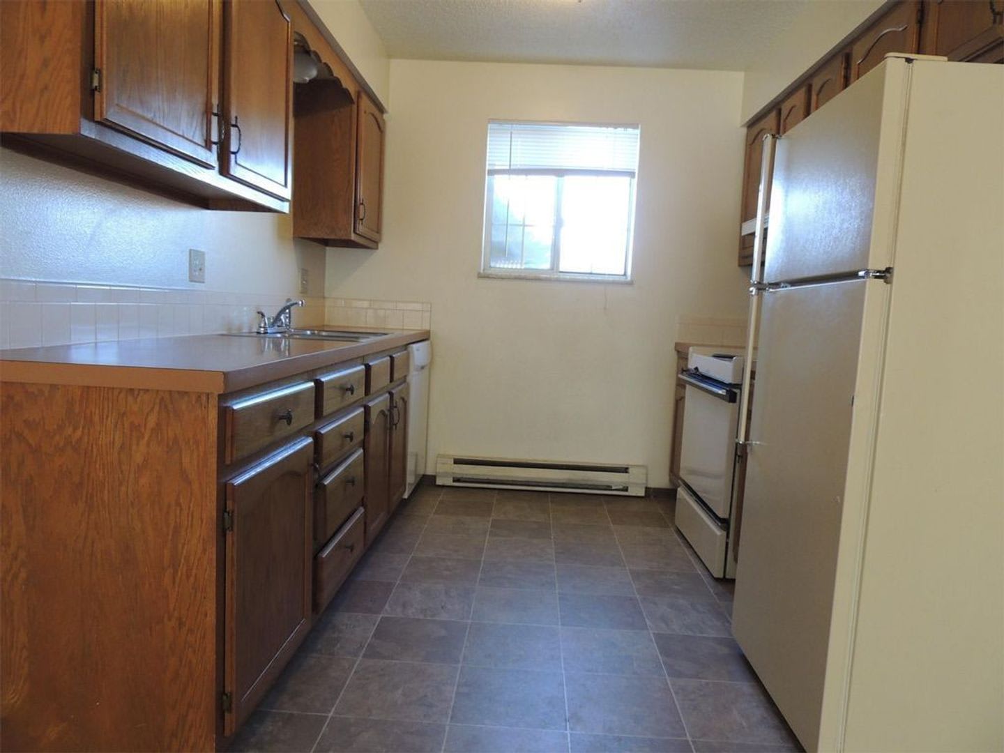 2432 SW 10th Street – photo 1 of 2